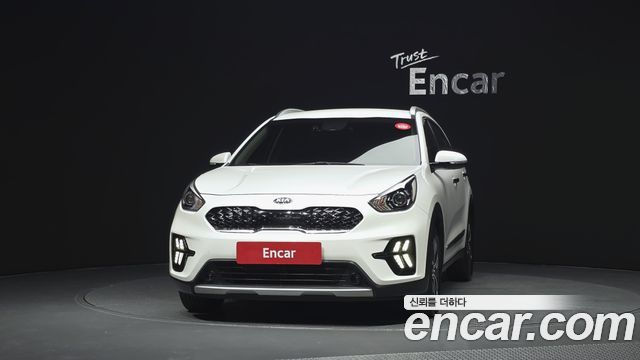 Kia Niro 1.6 HEV Prestige — пробег 110 977 км — фото 3 из 5