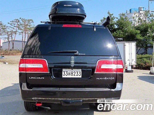 Lincoln Navigator 5.4L V8 — пробег 34 053 км — фото 4 из 5