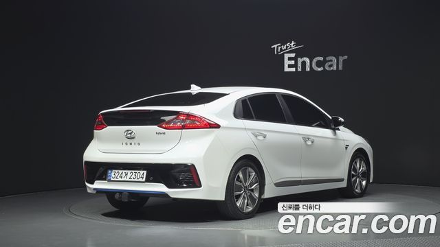 Hyundai Ioniq Q — пробег 184 649 км — фото 2 из 5