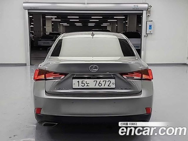Lexus IS Supreme — пробег 92 426 км — фото 3 из 5