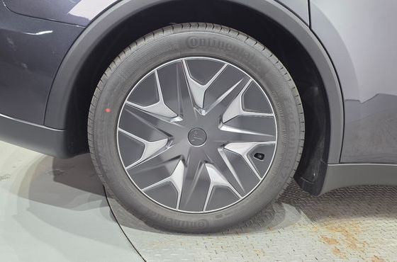 Tesla Model Y L Long Range AWD — пробег 73 км — фото 5 из 5