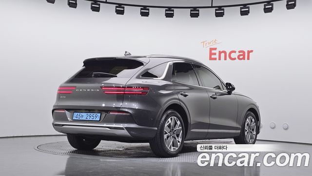 Genesis GV70 из Кореи Encar