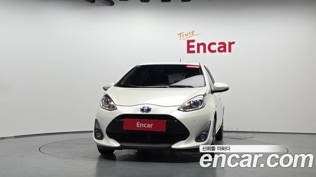Toyota Prius 1.5 — пробег 49 131 км — фото 3 из 5