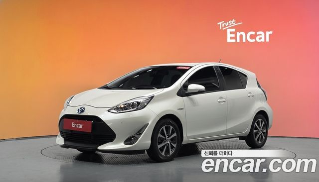 Toyota Prius 1.5 — пробег 49 131 км — фото 1 из 5