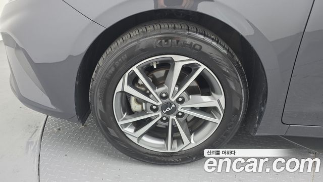 Kia K3 из Кореи Encar