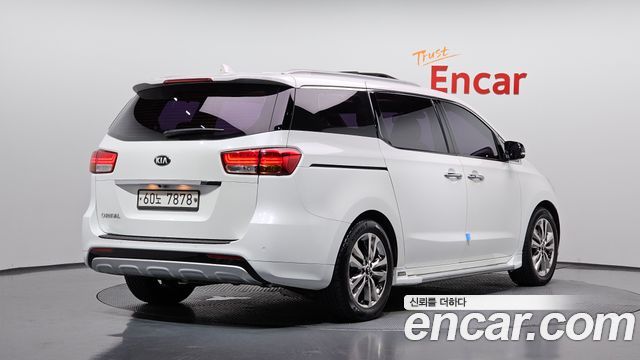 Kia Carnival из Кореи Encar