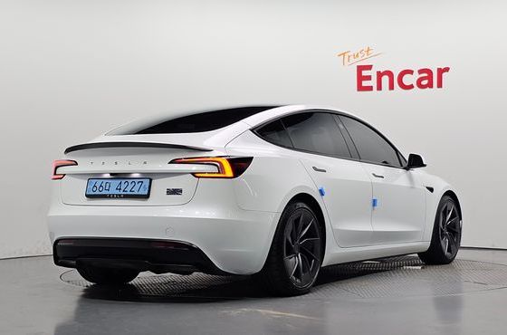 Tesla Model 3 Performance AWD — пробег 12 854 км — фото 2 из 5