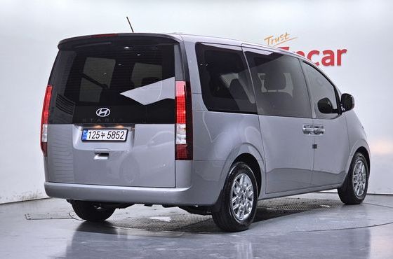 Hyundai Staria Tourer 9-Seater Modern — пробег 7 246 км — фото 2 из 5