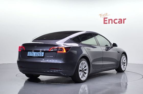 Tesla Model 3 Long Range AWD — пробег 65 348 км — фото 2 из 5