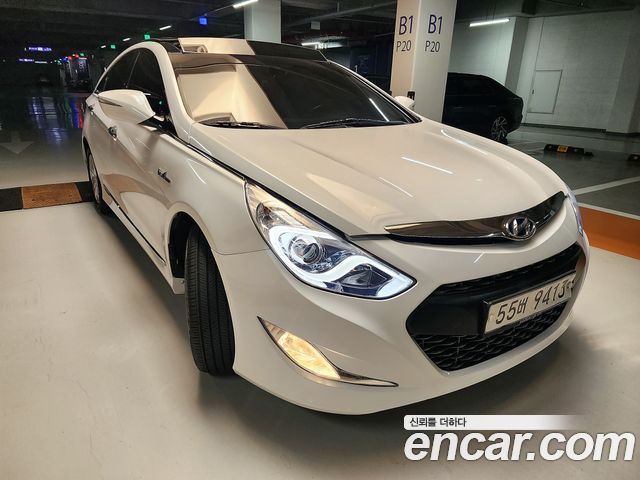 Hyundai Sonata 2.0 Premium — пробег 183 206 км — фото 3 из 5