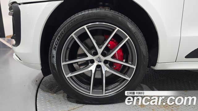 Porsche Macan из Кореи Encar
