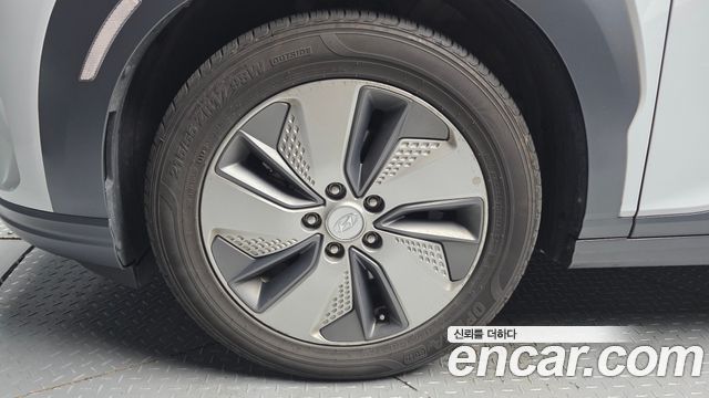 Hyundai Kona из Кореи Encar