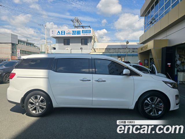 Kia Carnival из Кореи Encar