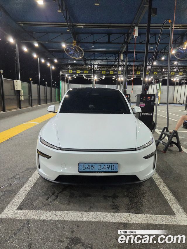 Tesla Model Y Long Range AWD — пробег 30 000 км — фото 3 из 5
