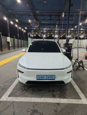 Tesla Model Y Long Range AWD — пробег 30 000 км — фото 3 из 5