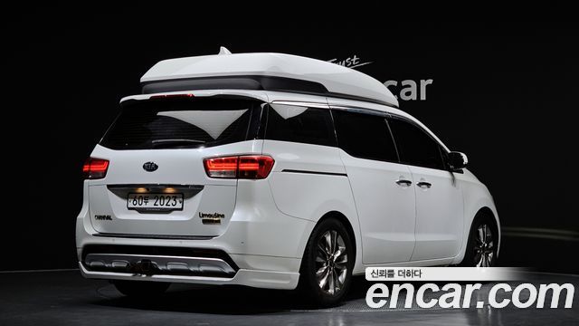Kia Carnival 9-seater Hi-Limousine Prestige — пробег 164 214 км — фото 2 из 5
