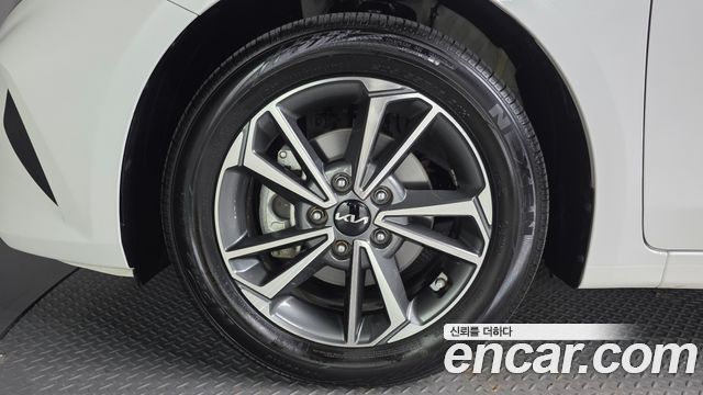 Kia K3 из Кореи Encar