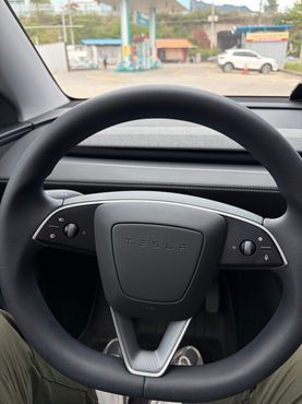 Tesla Model Y Long Range AWD — пробег 50 000 км — фото 4 из 5