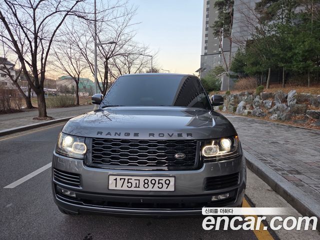 Land Rover Range Rover 4.4 SDV8 Vogue SE DIESEL — пробег 152 839 км — фото 3 из 5