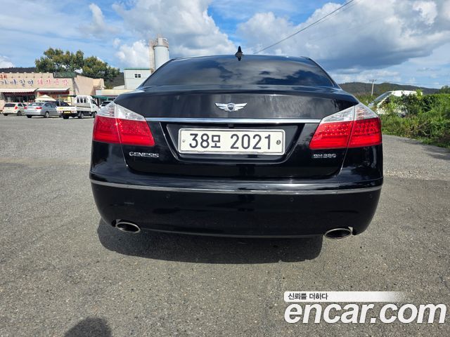 Hyundai Genesis из Кореи Encar