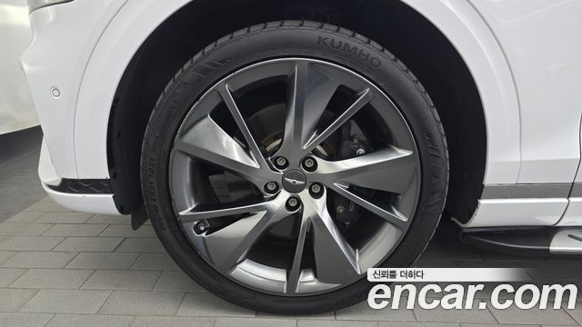 Genesis GV70 из Кореи Encar