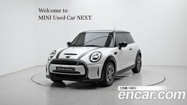 Mini Cooper Resolute Edition 3rd — пробег 36 740 км — фото 1 из 5
