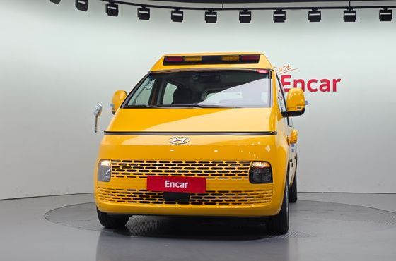Hyundai Staria L3.5 Kinder Safety Car 11-Seater — пробег 56 889 км — фото 3 из 5