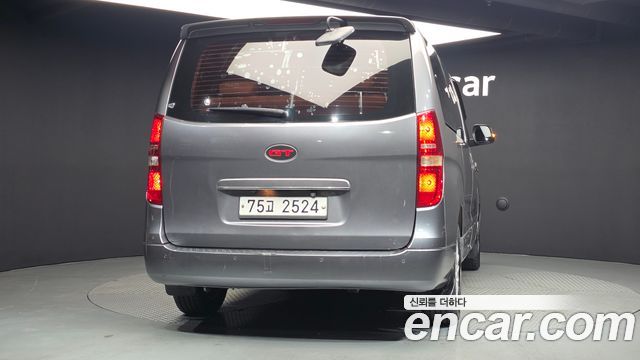 Hyundai Starex 11-Seater Wagon HVX VIP PACK — пробег 223 747 км — фото 4 из 5
