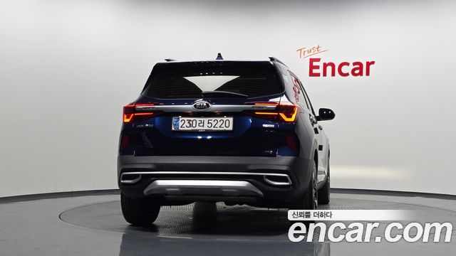 Kia Seltos из Кореи Encar
