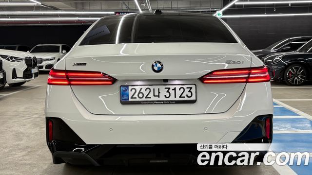 BMW 5-Series 530i xDrive M Sport — пробег 17 642 км — фото 4 из 5