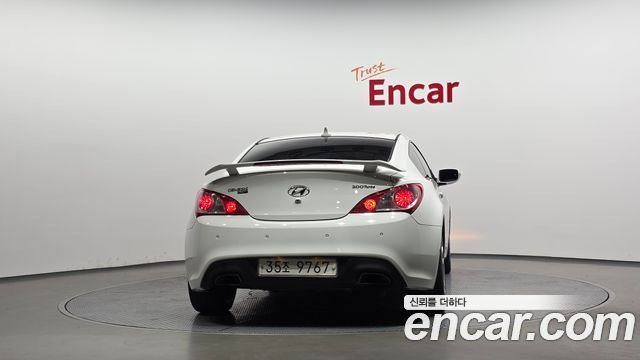 Hyundai Genesis из Кореи Encar