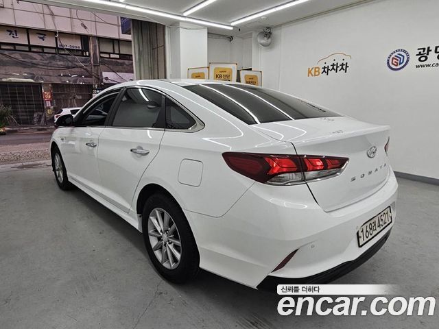 Hyundai Sonata LPI Style — пробег 90 000 км — фото 3 из 5