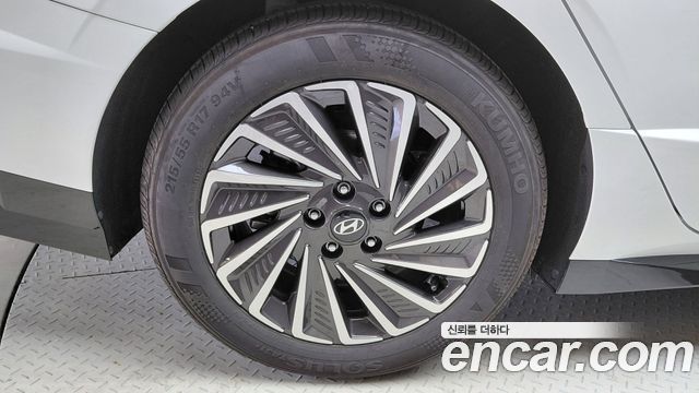 Hyundai Sonata Premium — пробег 7 882 км — фото 5 из 5