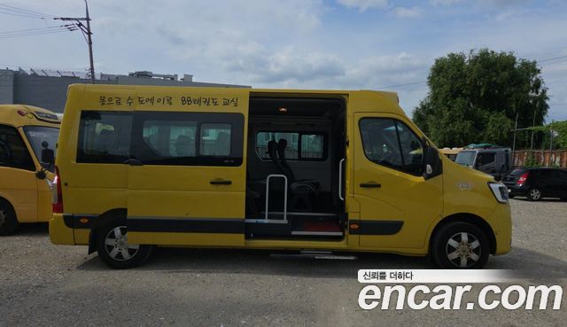 Renault (Samsung) Master School Bus 15-Seater — пробег 75 000 км — фото 3 из 5