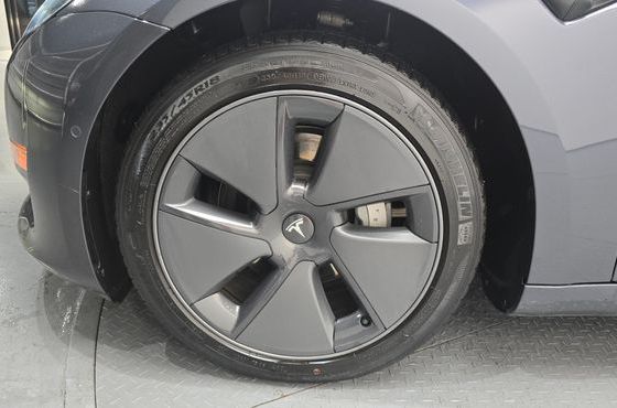 Tesla Model 3 Long Range AWD — пробег 44 189 км — фото 5 из 5