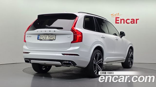 Volvo XC90 T8 R-Design Hybrid — пробег 77 262 км — фото 2 из 5