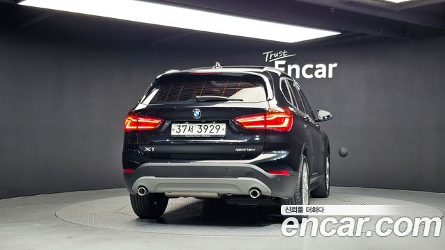 BMW X1 xDrive 18d Premium — пробег 206 482 км — фото 4 из 5