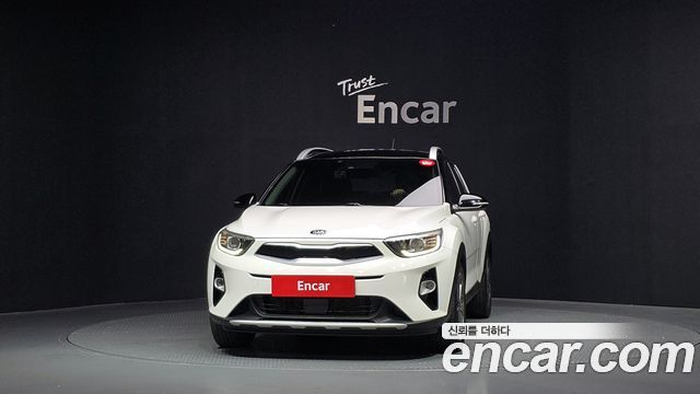Kia Stonic 1.4 Prestige — пробег 64 887 км — фото 3 из 5