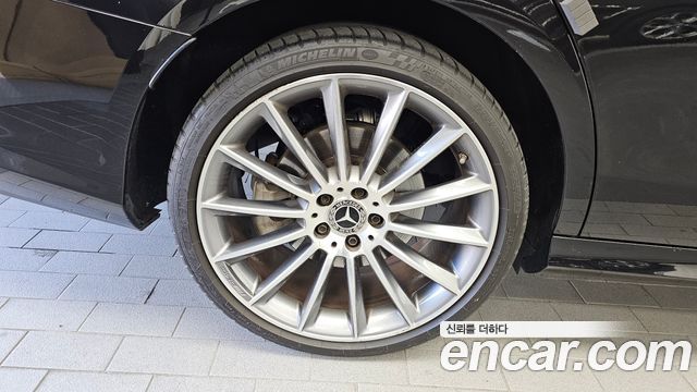 Mercedes-Benz E-Class E350 4MATIC AMG Line — пробег 38 325 км — фото 5 из 5