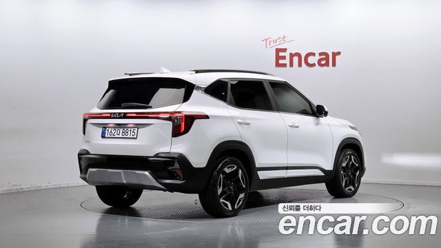 Kia Seltos из Кореи Encar