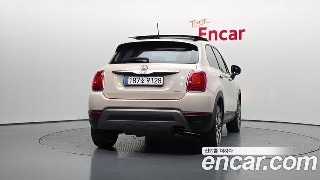 Fiat 500X 2.0 Diesel Cross Plus AWD — пробег 111 916 км — фото 4 из 5