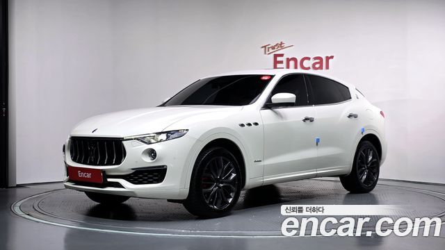 Maserati Levante из Кореи Encar