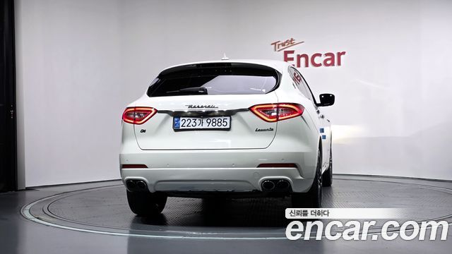 Maserati Levante из Кореи Encar