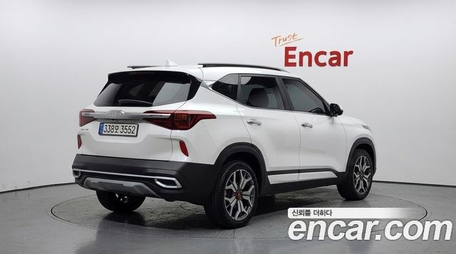 Kia Seltos из Кореи Encar