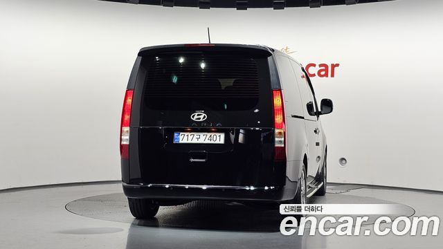 Hyundai Staria HEV 1.6T Tourer 11-Seater Modern — пробег 24 441 км — фото 4 из 5
