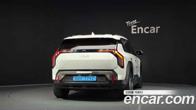 Kia EV3 из Кореи Encar