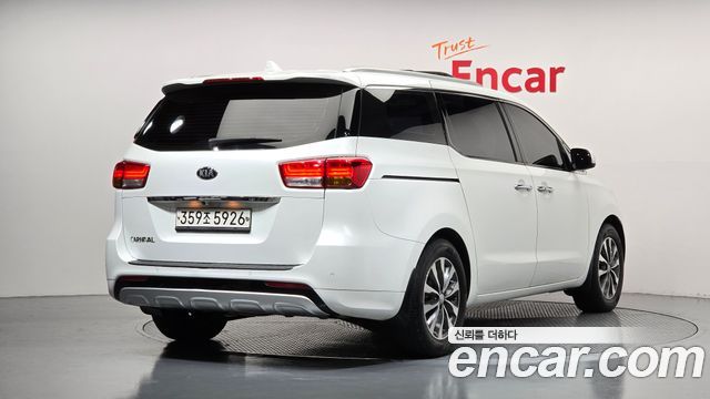 Kia Carnival из Кореи Encar