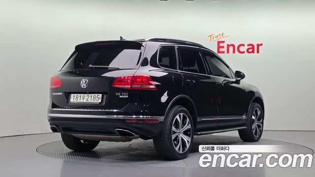 Volkswagen Touareg V6 3.0 TDI BMT Exclusive 7P5 — пробег 119 031 км — фото 2 из 5