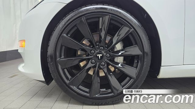 Tesla Model 3 Long Range AWD — пробег 75 677 км — фото 5 из 5