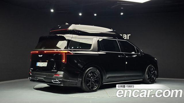Kia Carnival Diesel 9-Seater Hi Limousine (Special Vehicle) — пробег 17 811 км — фото 2 из 5